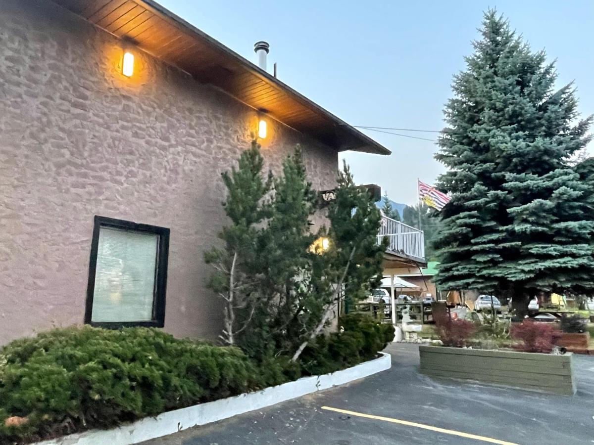 Destination Inn Radium Hot Springs Exterior foto